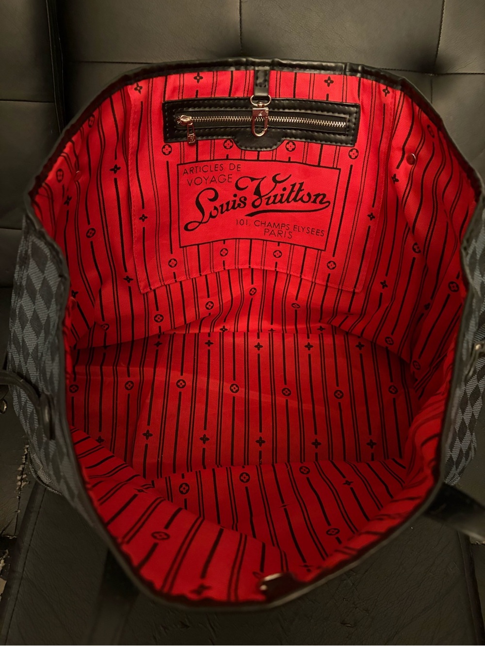 Men Bags Subcategory Identification - Picture 3 of 3